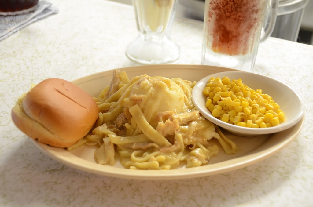 Tysons Diner | restaurant | 701 E 4th St, Beardstown, IL 62618, USA | 2173231964 OR +1 217-323-1964