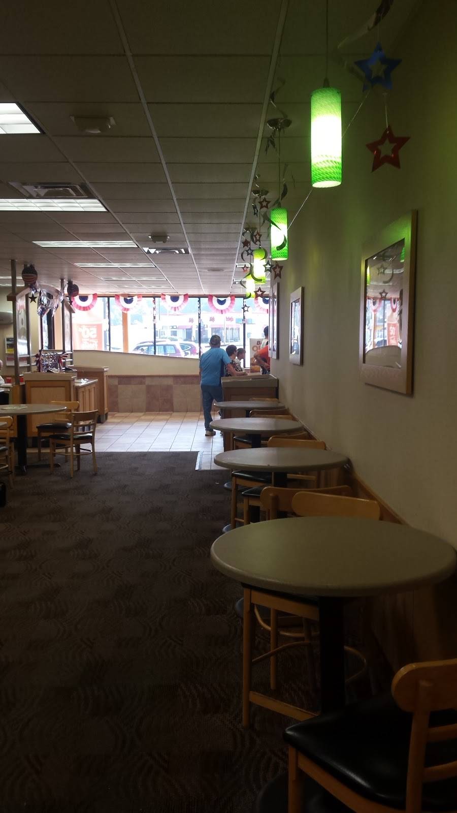 Wendys | restaurant | 402 Aetna St, Martins Ferry, OH 43935, USA | 7406331976 OR +1 740-633-1976