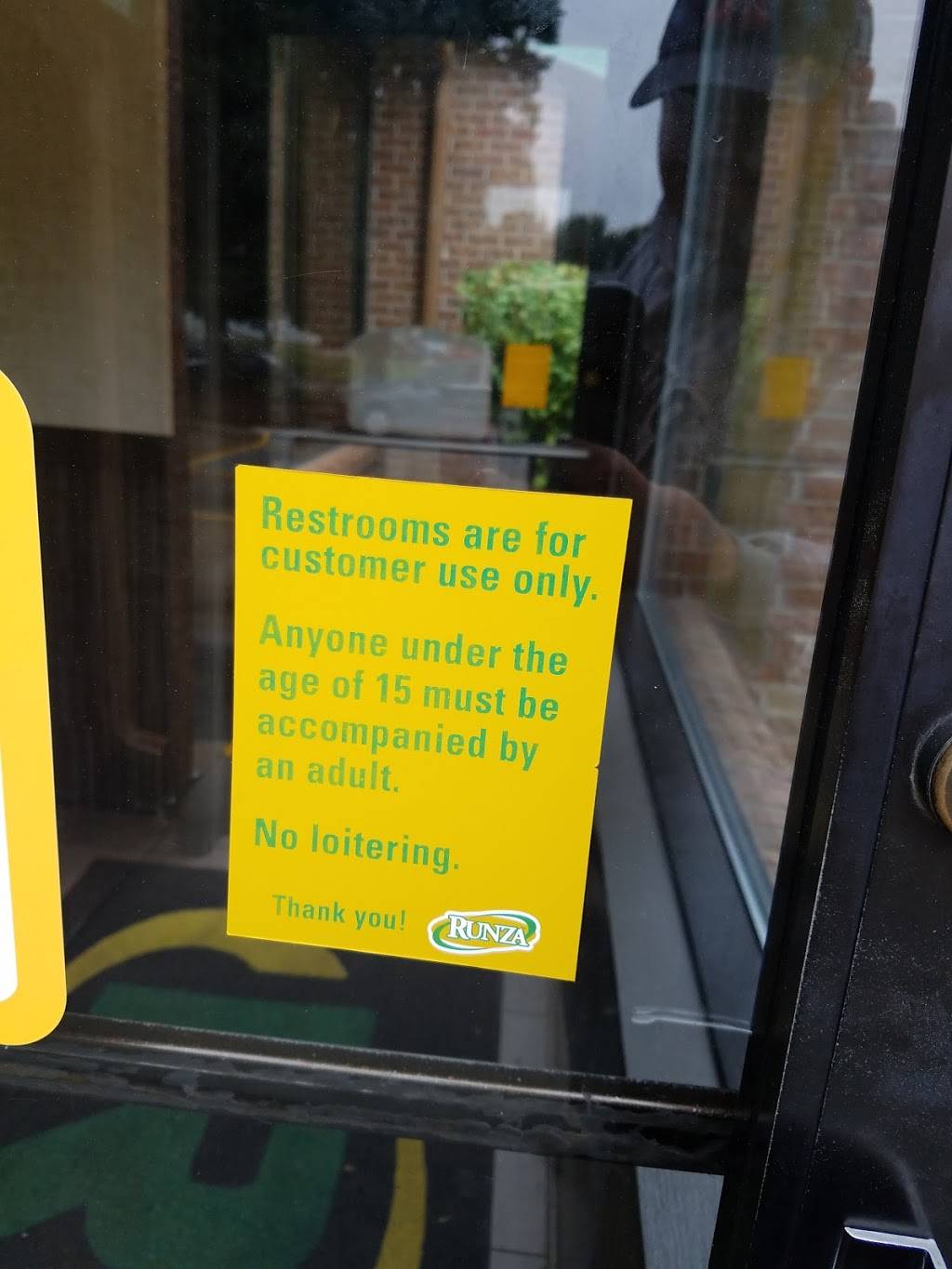 Runza Restaurant | restaurant | 937 S 13th St, Lincoln, NE 68508, USA | 4024757320 OR +1 402-475-7320