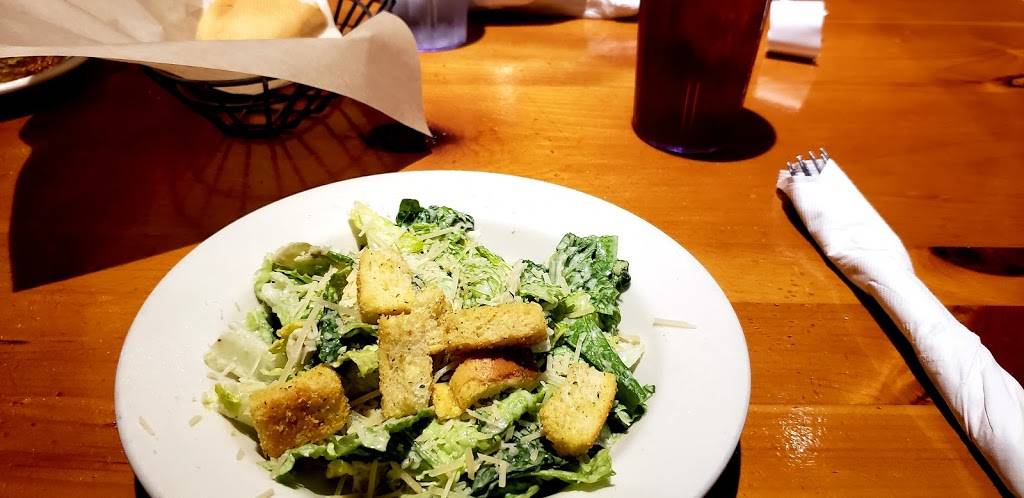 Johnny Carinos | restaurant | 1207 I-35, San Marcos, TX 78666, USA | 5127388770 OR +1 512-738-8770