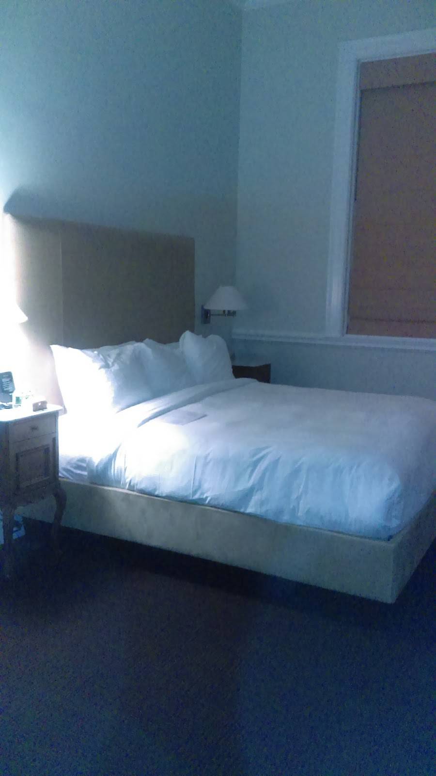 The Vanderbilt, Auberge Resorts Collection | restaurant | 41 Mary St, Newport, RI 02840, USA | 4018466200 OR +1 401-846-6200