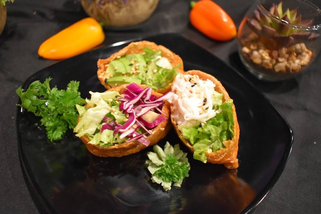 Chick N Roll | restaurant | 5660 Portsmouth Blvd Suite J, Portsmouth, VA 23701, United States | 7579565536 OR +1 757-956-5536