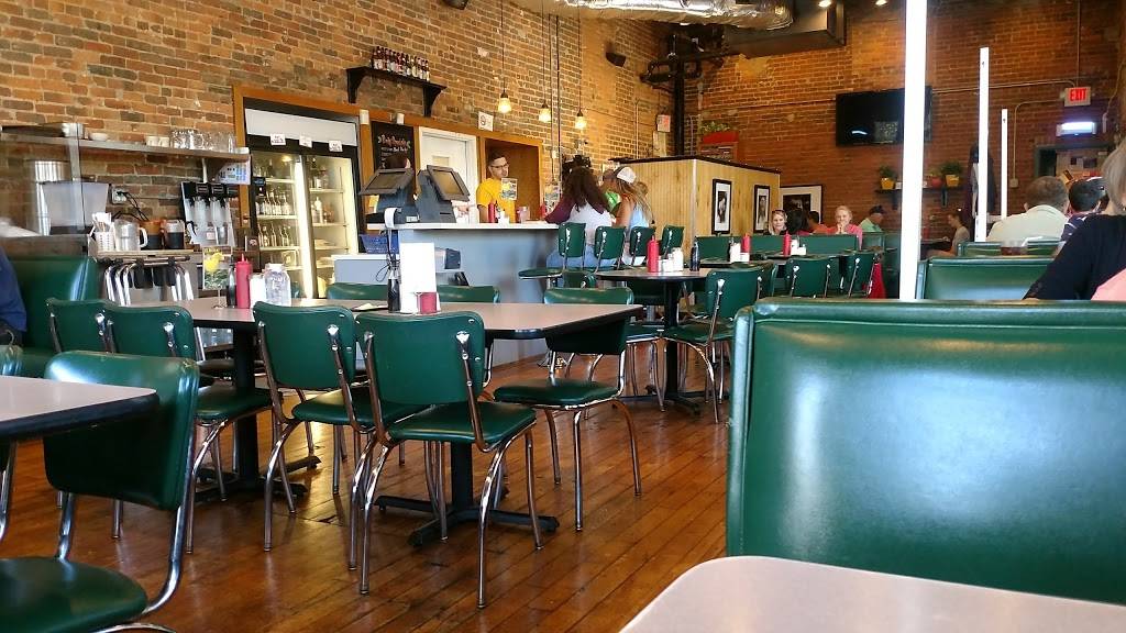 Elmos Diner | restaurant | 200 N Greensboro St, Carrboro, NC 27510, USA | 9199292909 OR +1 919-929-2909