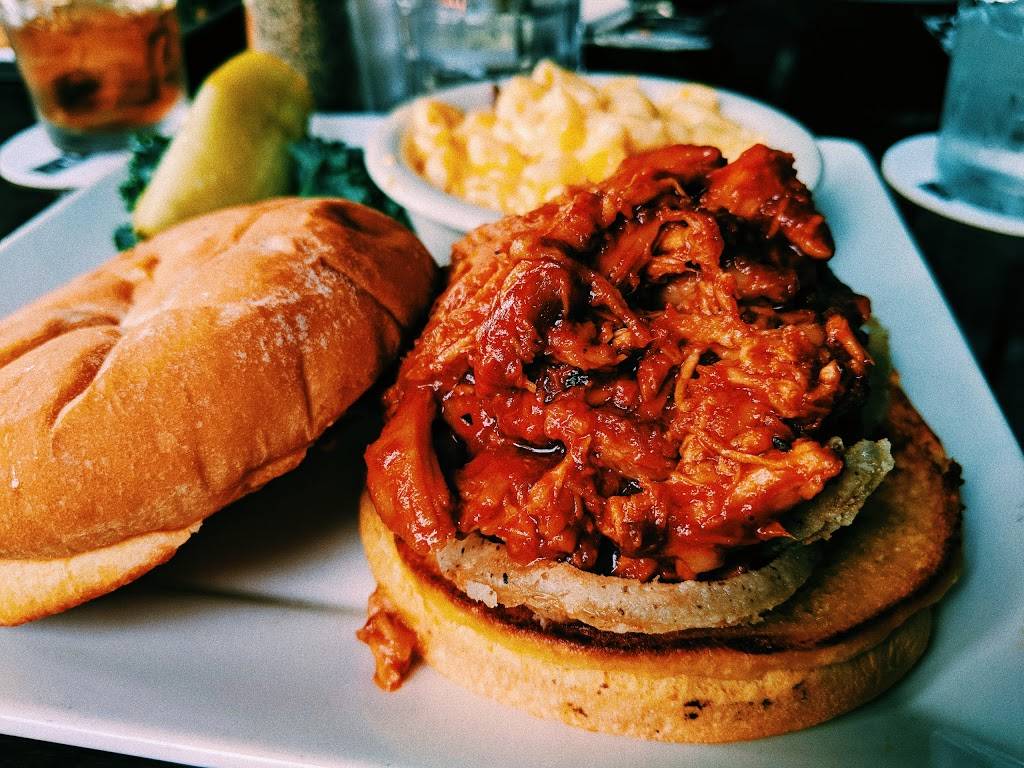 Bobby-Q BBQ Restaurant and Steakhouse | restaurant | 3154 E Camelback Rd, Phoenix, AZ 85016, USA | 6026268856 OR +1 602-626-8856