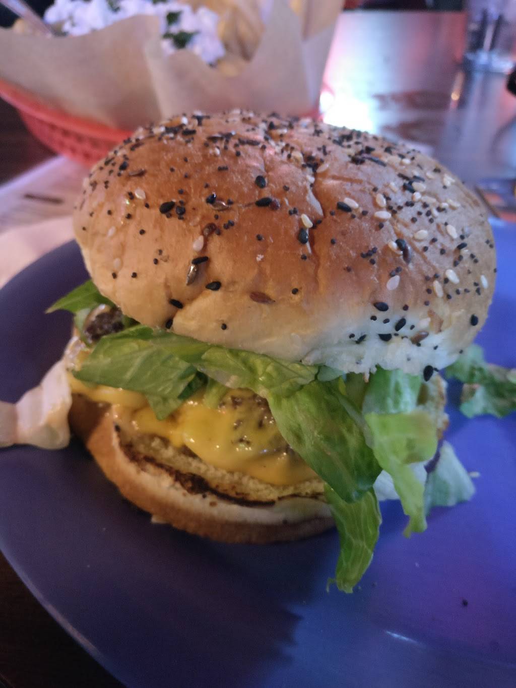 Shotz Bar and Kitchen | restaurant | 1500 E La Habra Blvd, La Habra, CA 90631, USA | 5626975686 OR +1 562-697-5686