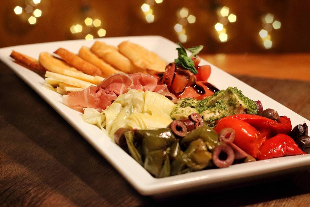 Lui Lui | restaurant | 259 Daniel Webster Hwy, Nashua, NH 03060, USA | 6038882588 OR +1 603-888-2588