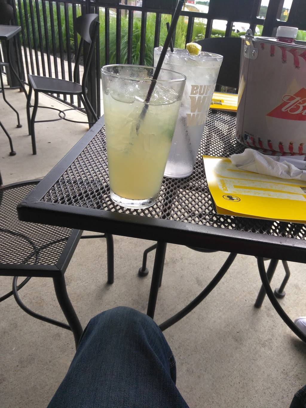 Buffalo Wild Wings | restaurant | 326 W Ireland Rd, South Bend, IN 46614, USA | 5742322293 OR +1 574-232-2293