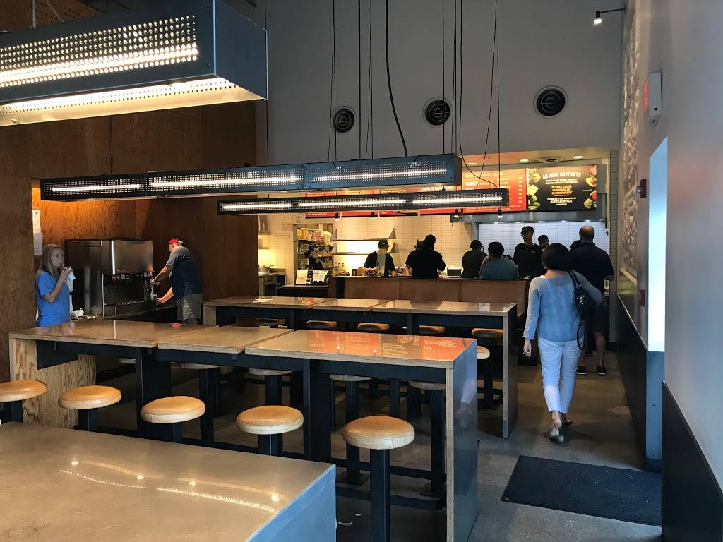 Chipotle Mexican Grill | restaurant | 5900 University Dr NW Ste D2, Huntsville, AL 35806, USA | 2568957761 OR +1 256-895-7761