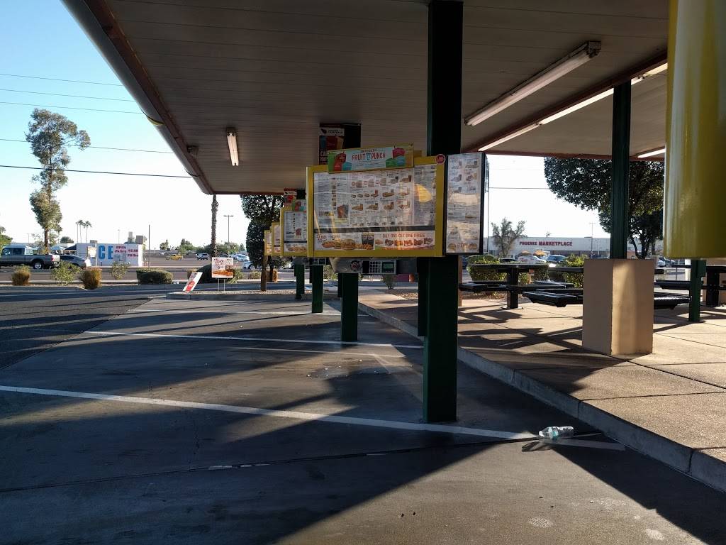 Sonic Drive-In | restaurant | 6724 W Thomas Rd, Phoenix, AZ 85033, USA | 6238480826 OR +1 623-848-0826