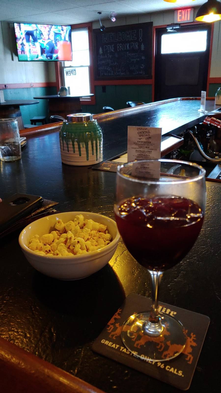 The Pine Brook Pub | restaurant | 128 Columbia St, Adams, MA 01220, USA | 4132810351 OR +1 413-281-0351