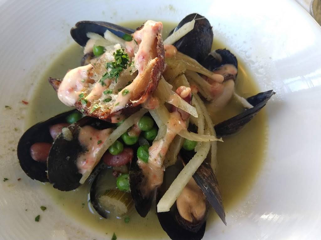 Cape Sea Grille | restaurant | 31 Sea St, Harwich Port, MA 02646, USA | 5084324745 OR +1 508-432-4745