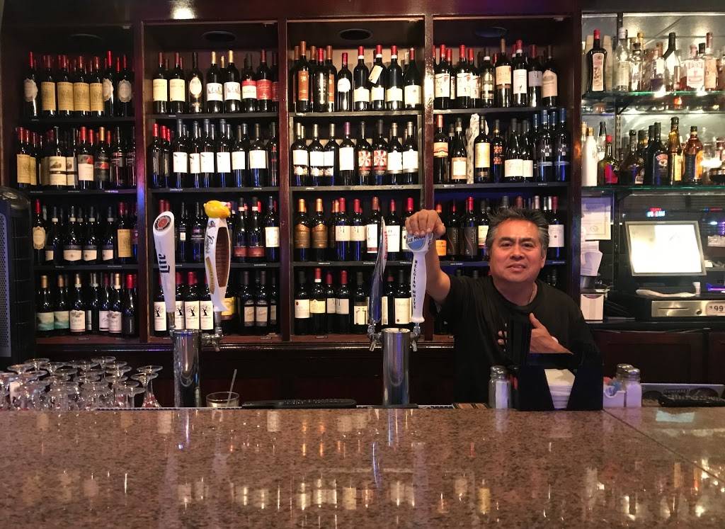 Garsillos Italian Bar & Grill | restaurant | 383 W Northwest Hwy, Palatine, IL 60067, USA | 8474965256 OR +1 847-496-5256