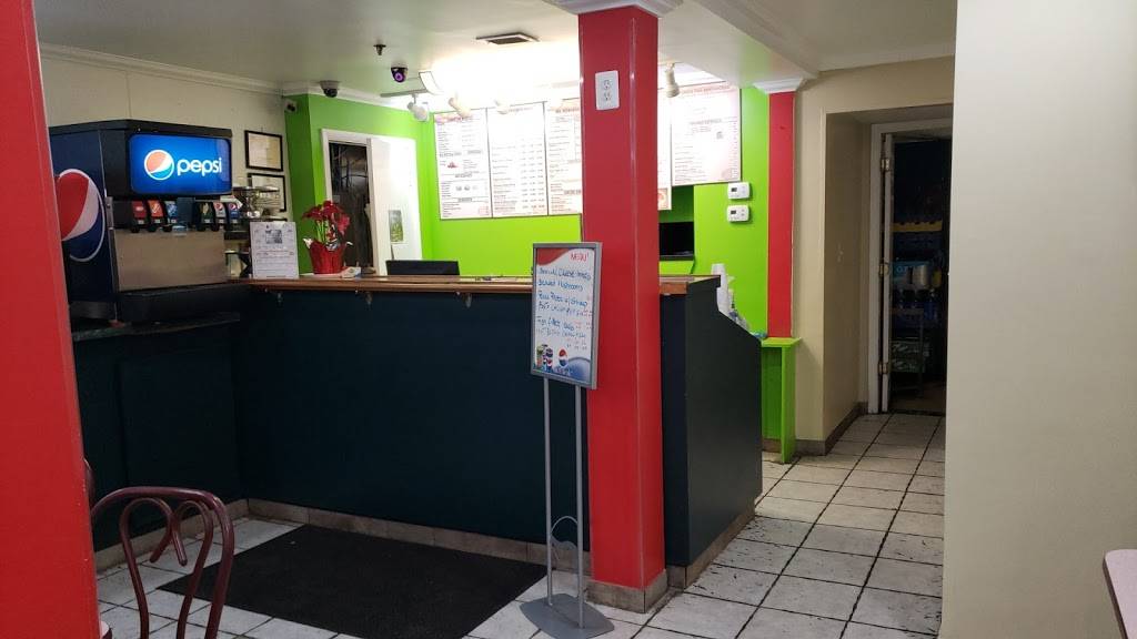 Mr.Pepperoni Pizza Herndon | restaurant | 303 Spring St, Herndon, VA 20170, USA | 7033187736 OR +1 703-318-7736