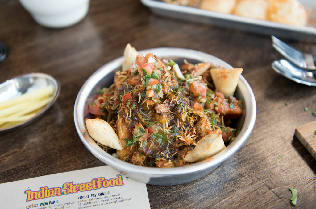 Curry Up Now | restaurant | 1610 R St #130, Sacramento, CA 95811, USA | 9167585243 OR +1 916-758-5243