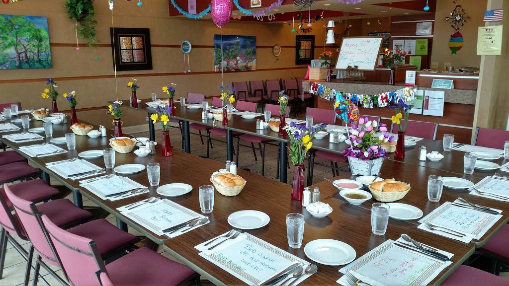 Gyorgos Cafe | restaurant | 7233 State Park Rd, Fox Lake, IL 60020, USA | 8476295947 OR +1 847-629-5947