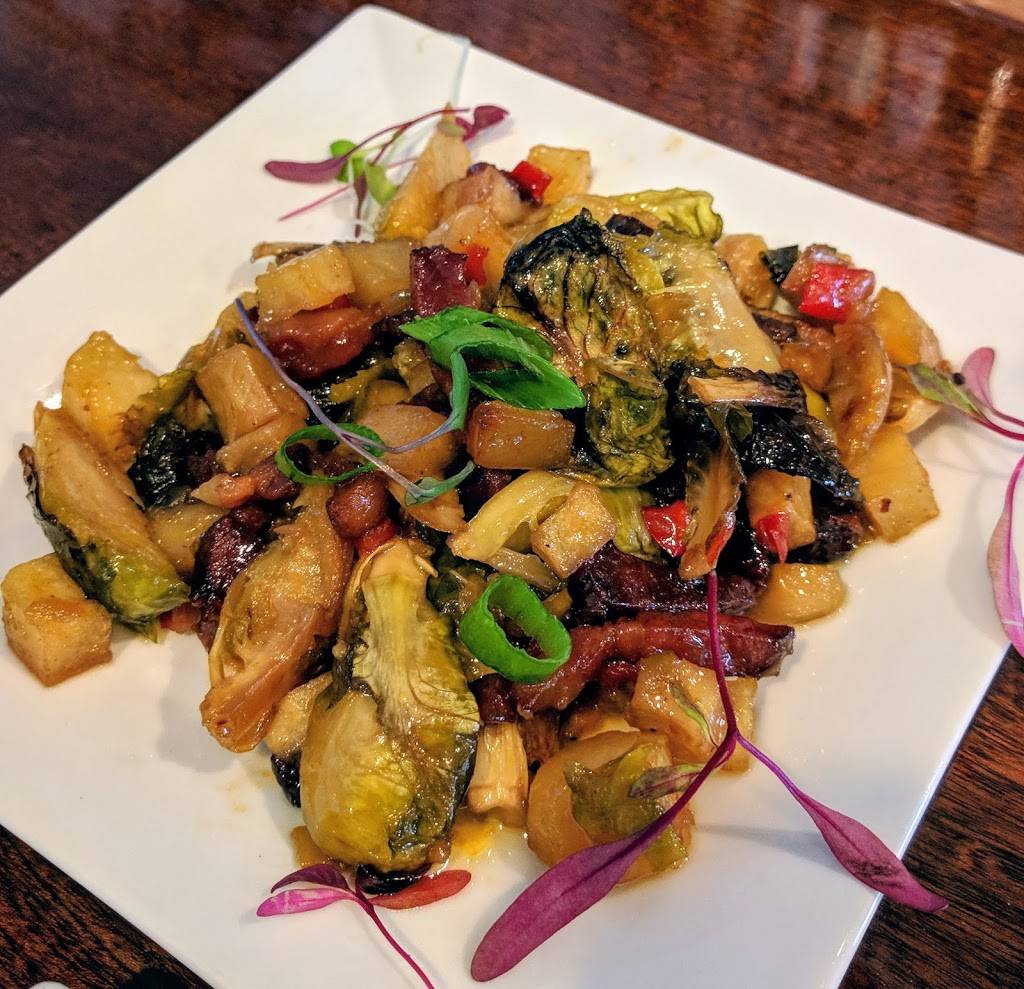 Casino Cafe - west side, Casino Bar & Grill - east side | restaurant | 1 Trustees Walk, Patchogue, NY 11772, USA | 6315976150 OR +1 631-597-6150