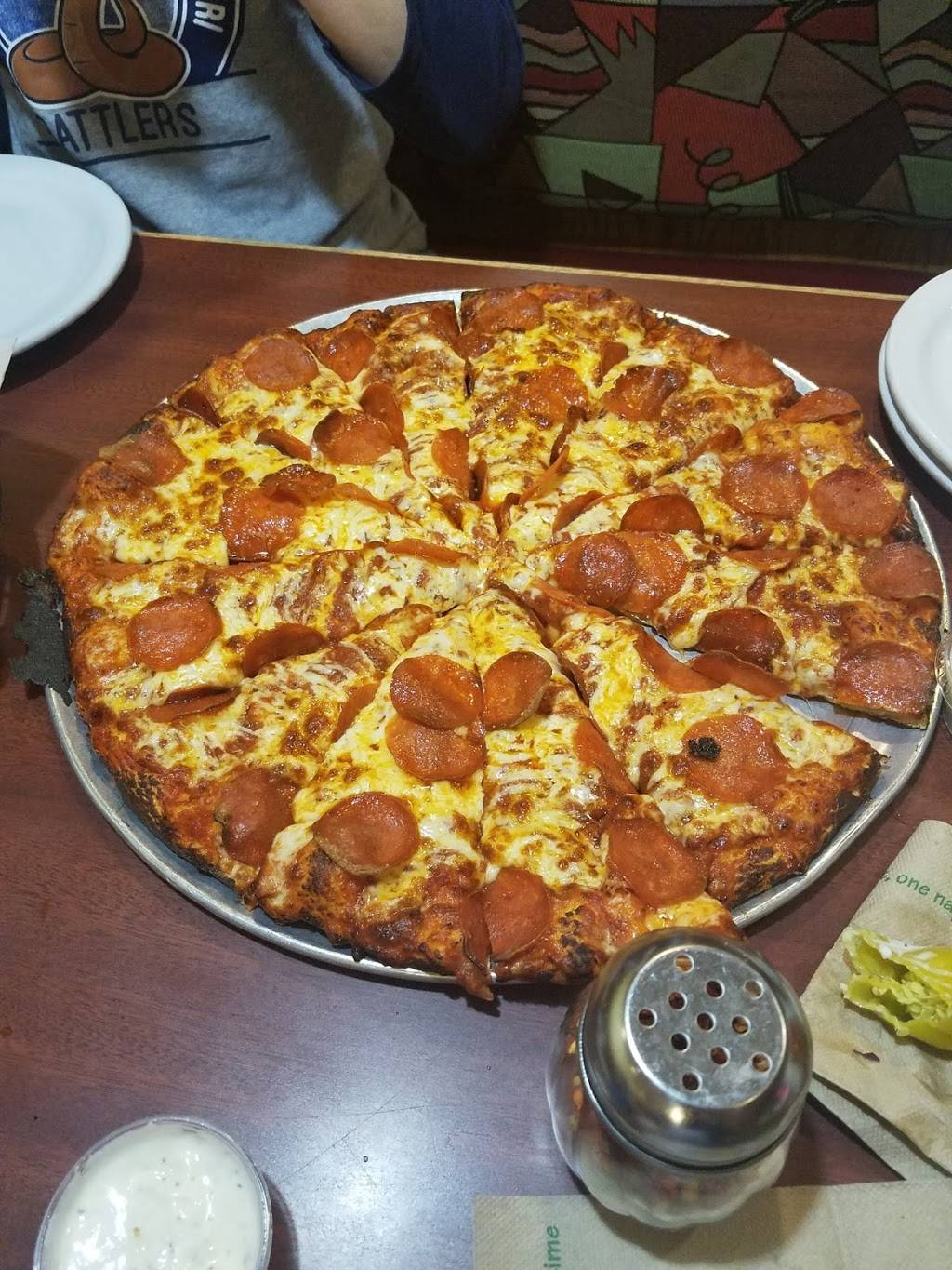 Round Table Pizza | meal delivery | 2793 E Bidwell St Ste 100, Folsom, CA 95630, USA | 9169839220 OR +1 916-983-9220