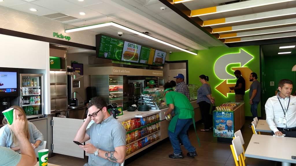 Subway | restaurant | 10121 W Commercial Blvd, Tamarac, FL 33321, USA | 9547243332 OR +1 954-724-3332