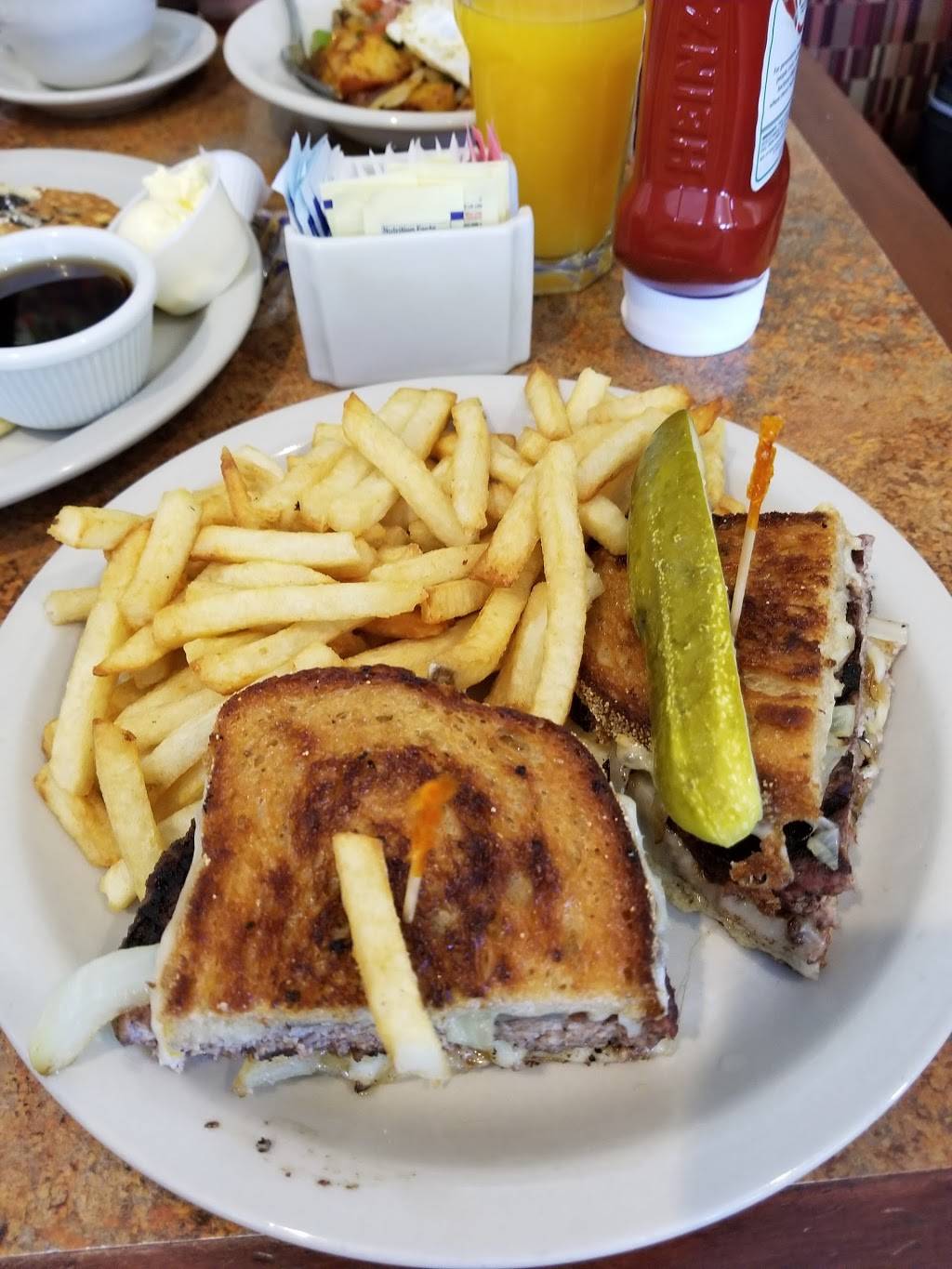 Bills Cafe | restaurant | 302 N Bascom Ave, San Jose, CA 95128, USA | 4082872455 OR +1 408-287-2455