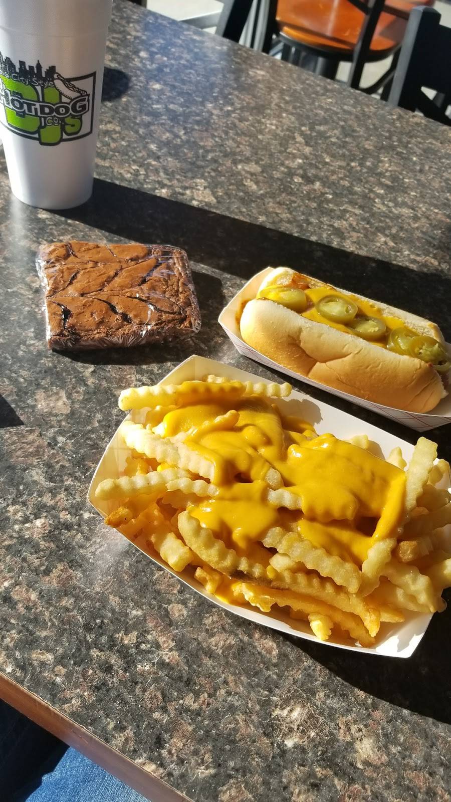 DJs HotDog Co. | restaurant | 4824 S Emerson Ave, Indianapolis, IN 46203, USA | 3179922176 OR +1 317-992-2176