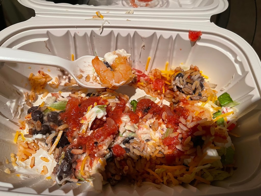 Salsaritas Fresh Mexican Grill | restaurant | 24791 Southfield Rd, Southfield, MI 48075, USA | 2482348600 OR +1 248-234-8600