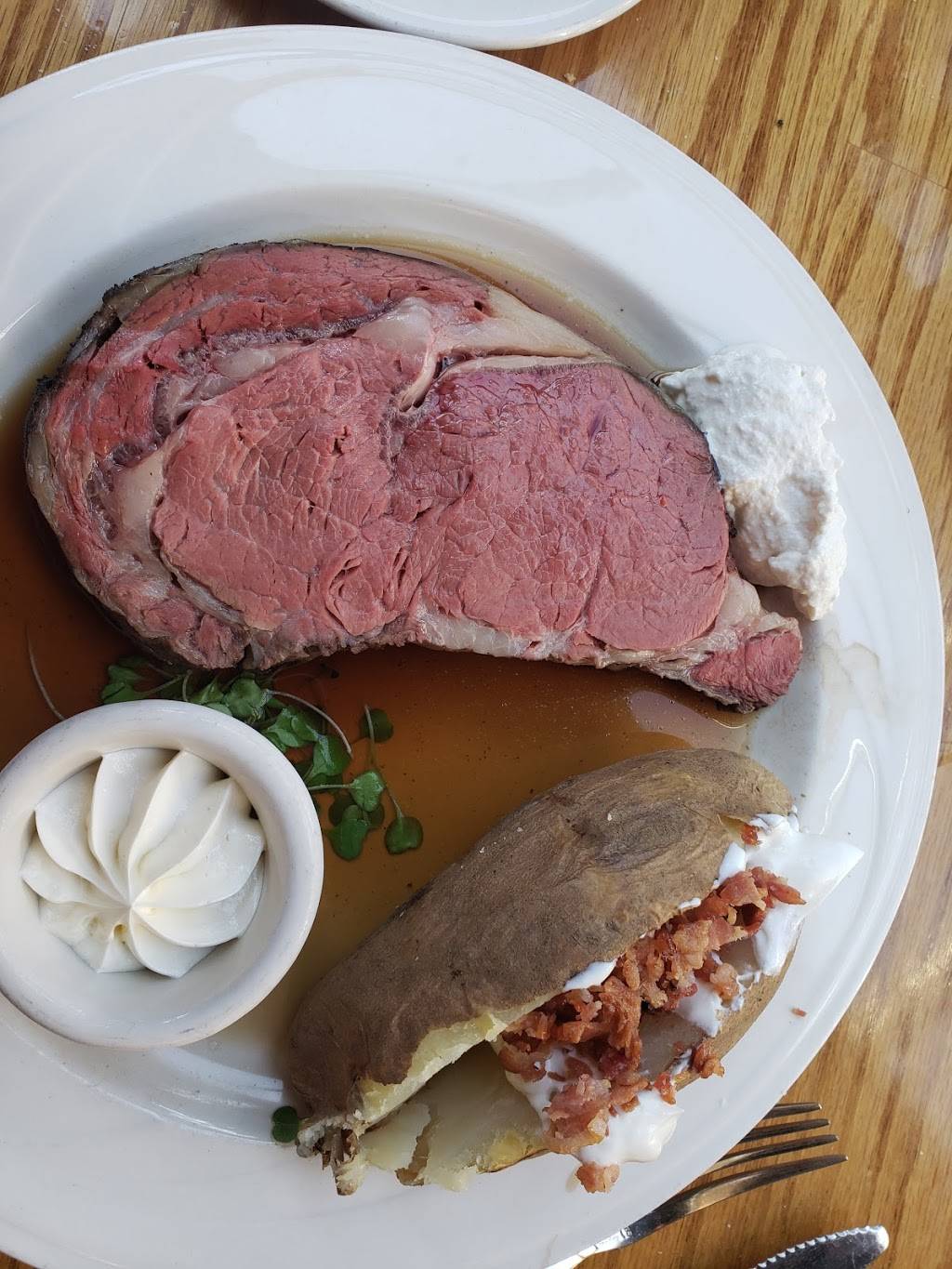 Lancelot Restaurant | restaurant | 201 Gore Creek Dr, Vail, CO 81657, USA | 9704765828 OR +1 970-476-5828