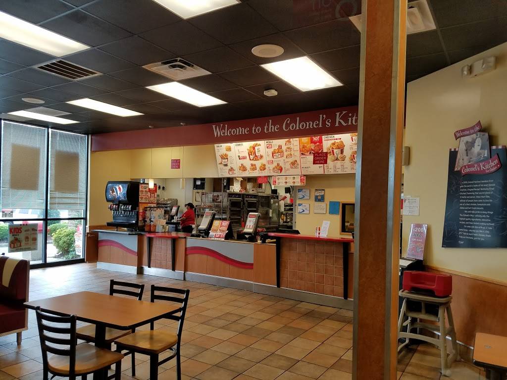 KFC | restaurant | 5420 Boydton Plank Rd, Petersburg, VA 23803, USA | 8048614065 OR +1 804-861-4065