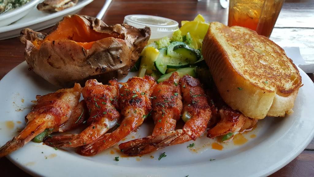 Pipeline Grill | restaurant | 4601 Garth Rd #100, Baytown, TX 76521, USA | 2814281900 OR +1 281-428-1900