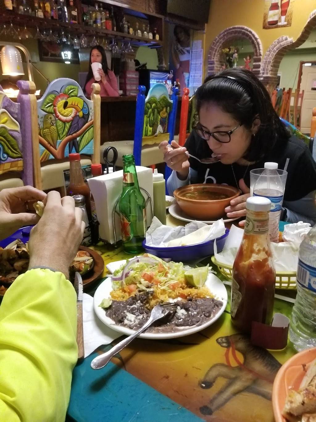 Mariscos San Blas | restaurant | 43 Georgesville Rd, Columbus, OH 43228, USA | 6148523444 OR +1 614-852-3444