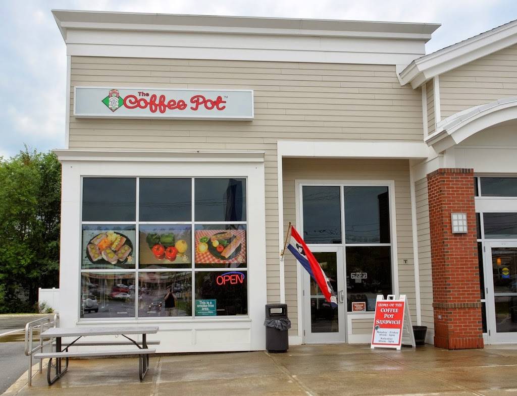 The Coffee Pot Sandwich Shop | restaurant | 652 Broadway, Bangor, ME 04401, USA | 2079902633 OR +1 207-990-2633