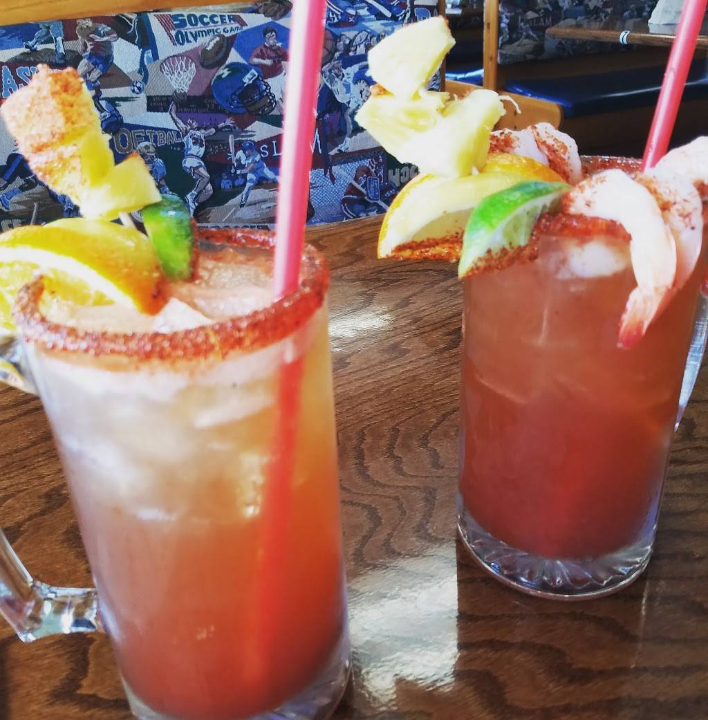 Papa Joes Sports Bar | restaurant | 12220 Pigeon Pass Rd # Vxy, Moreno Valley, CA 92553, USA | 9512211399 OR +1 951-221-1399