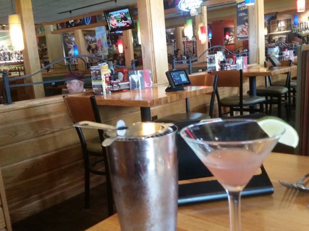 Applebees Grill + Bar | restaurant | 6871 Pearl Rd, Middleburg Heights, OH 44130, USA | 4408458900 OR +1 440-845-8900