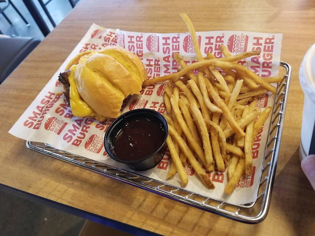 Smashburger | restaurant | 23890 E Smoky Hill Rd #240, Aurora, CO 80016, USA | 7205054606 OR +1 720-505-4606