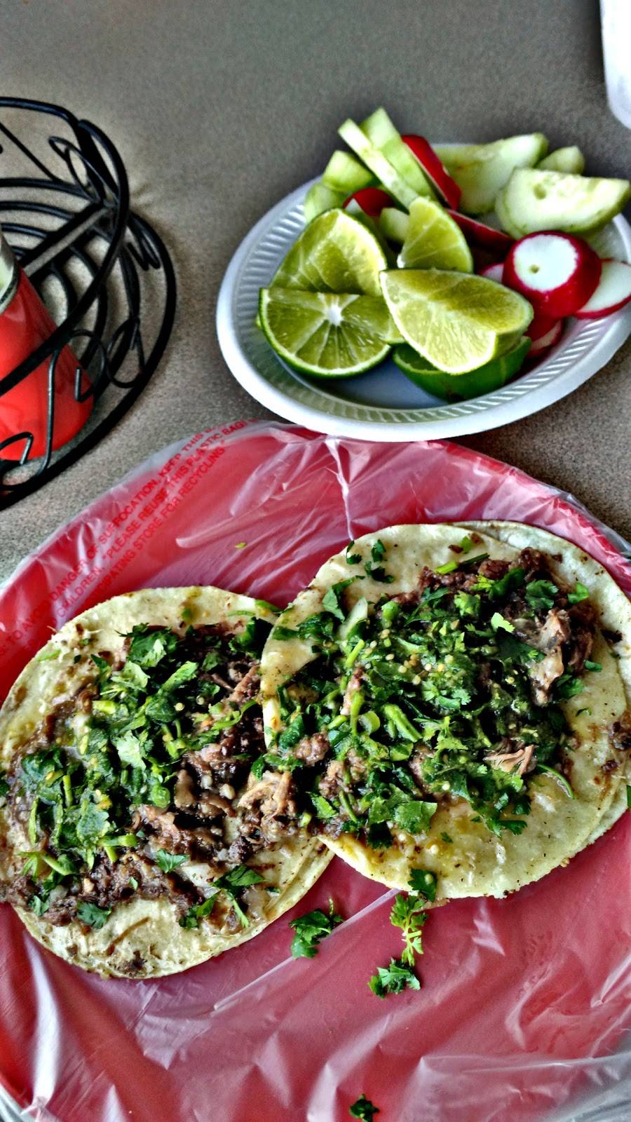 Tacos El Palomas | restaurant | 4708-4772 E, Rosecrans Ave, Compton, CA 90221, USA | 5626762304 OR +1 562-676-2304
