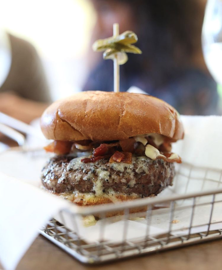 Epik Burger | restaurant | 12740 Atlantic Blvd #105, Jacksonville, FL 32225, USA | 9043747326 OR +1 904-374-7326