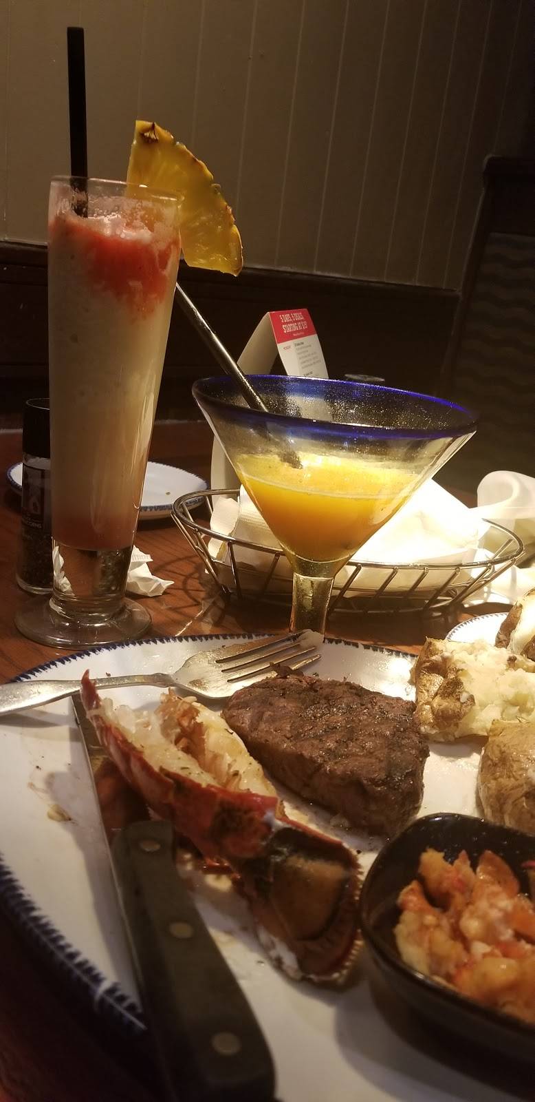 Red Lobster | restaurant | 951 E Lewis and Clark Pkwy Suite 3004, Clarksville, IN 47129, USA | 8122850444 OR +1 812-285-0444