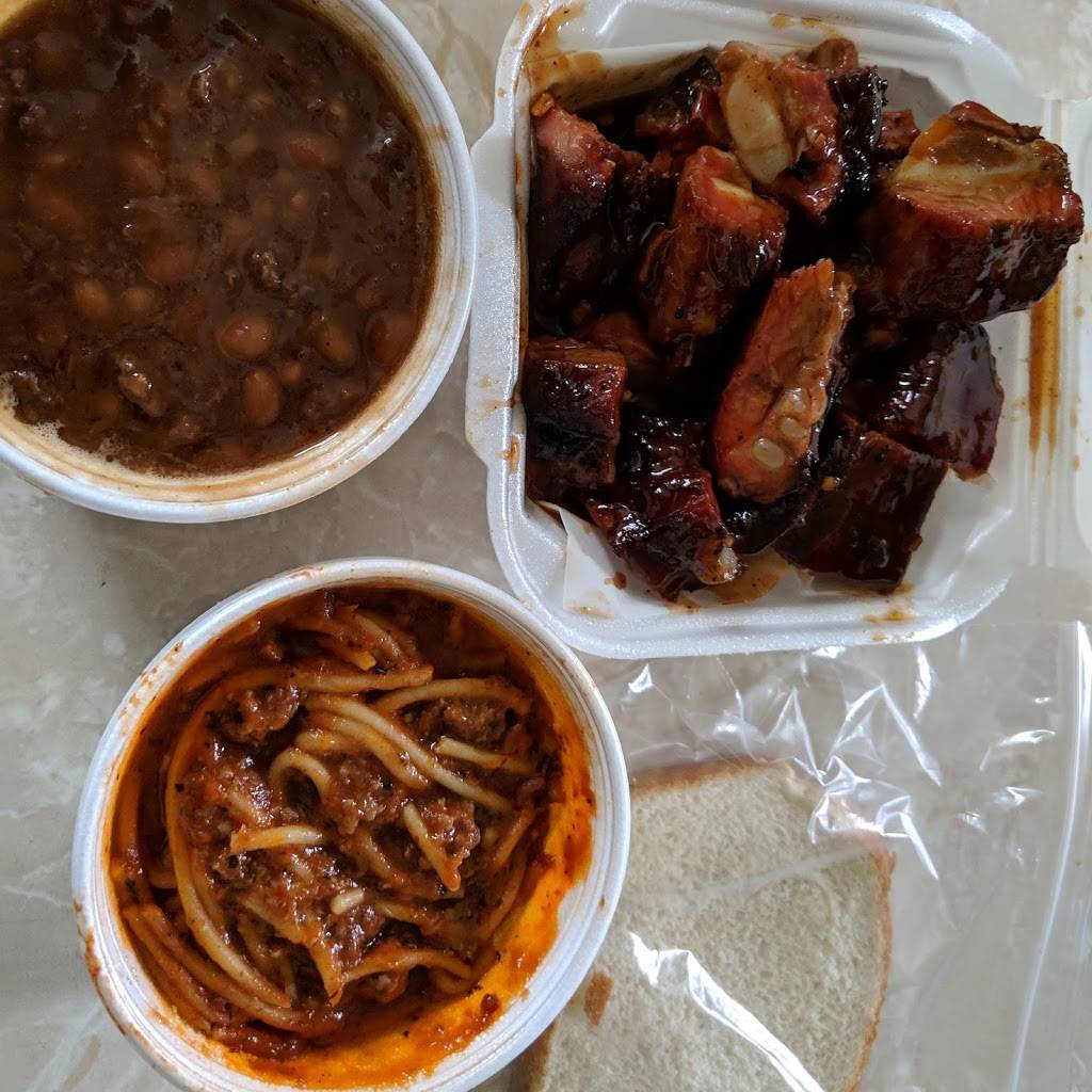 Juniors Place | restaurant | 806 S Adams Ave, Freeport, IL 61032, USA | 8152320628 OR +1 815-232-0628