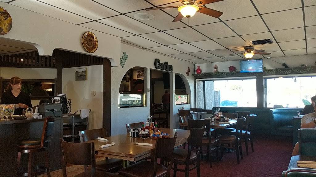 El Cerrito Cafe | restaurant | 19619 Temescal Canyon Rd, Corona, CA 92881, USA | 9514079024 OR +1 951-407-9024