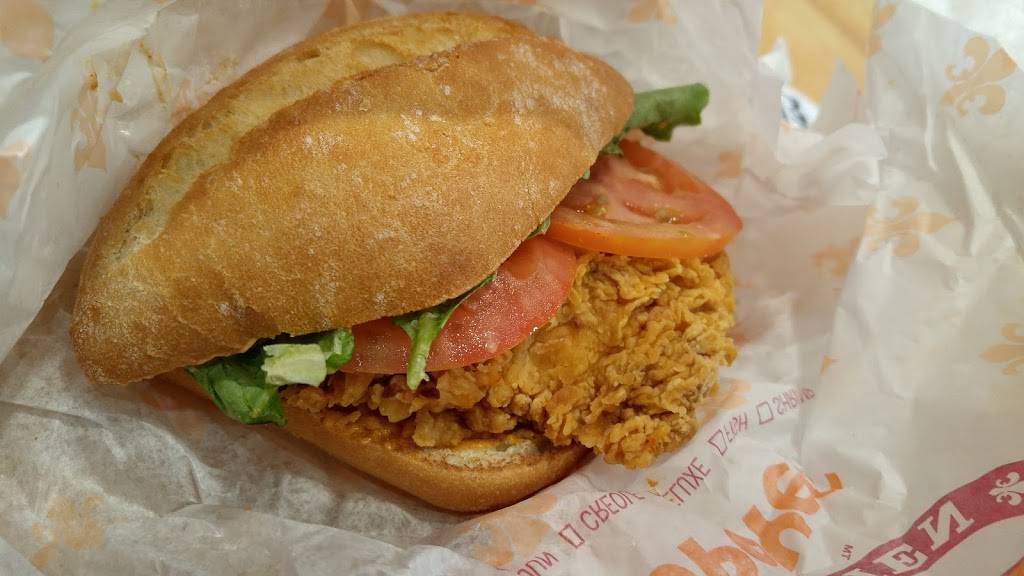 Popeyes® Louisiana Kitchen | restaurant | 235 The Boardwalk #4, Kitchener, ON N2N 0B1, Canada | 5195710001 OR +1 519-571-0001