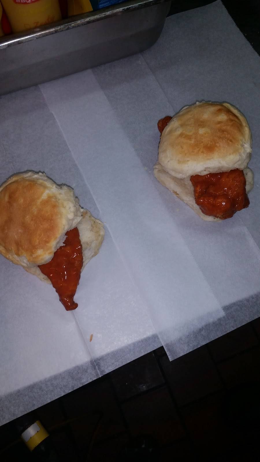 Maryland Fried Chicken | restaurant | 10626 Commerce St, Summerville, GA 30747, USA | 7068575019 OR +1 706-857-5019