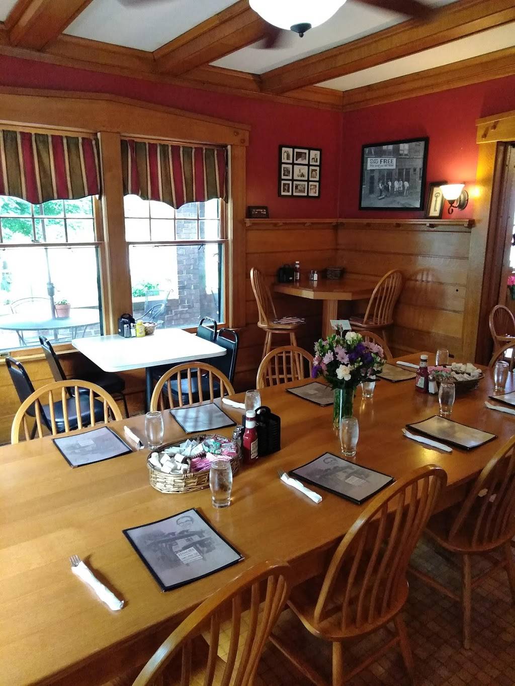 Stoagies Family Room Cafe | restaurant | 91 E Chicago St, Coldwater, MI 49036, USA | 5172787820 OR +1 517-278-7820