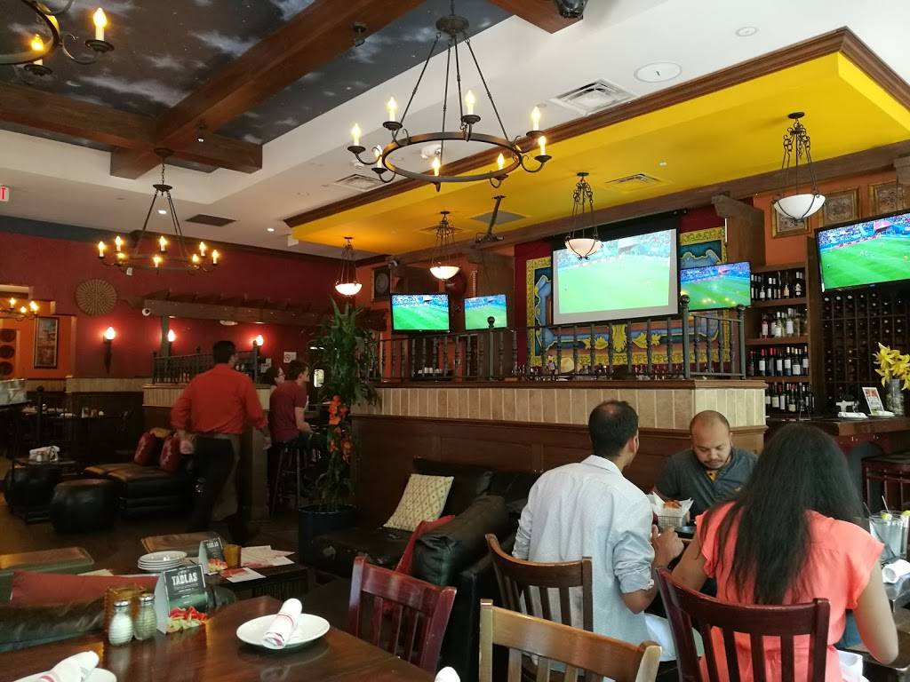 La Tasca | restaurant | 141 Gibbs St #305, Rockville, MD 20850, USA | 3012797011 OR +1 301-279-7011