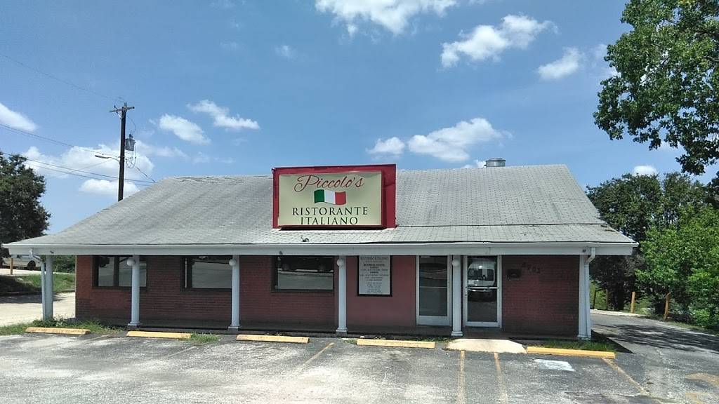 Piccolos Italian Restaurant | restaurant | 5703 Evers Rd, San Antonio, TX 78238, USA | 2106475524 OR +1 210-647-5524