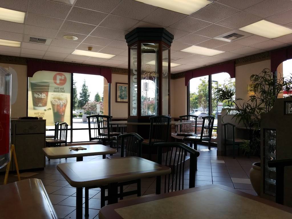 McDonalds | cafe | 1451 Coleman Ave, Santa Clara, CA 95050, USA | 4087488961 OR +1 408-748-8961