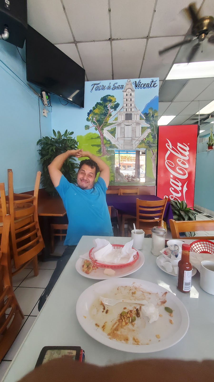 Mi Lindo San Vicente | restaurant | 8420 State St, South Gate, CA 90280, USA | 3235387440 OR +1 323-538-7440