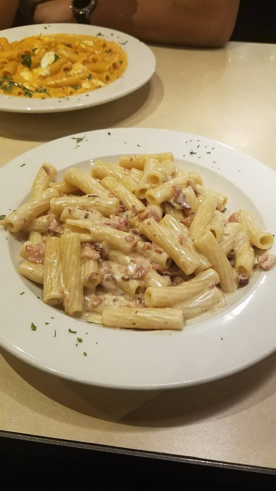 Luigis | restaurant | 526 Jericho Turnpike, Mineola, NY 11501, USA | 5162947400 OR +1 516-294-7400