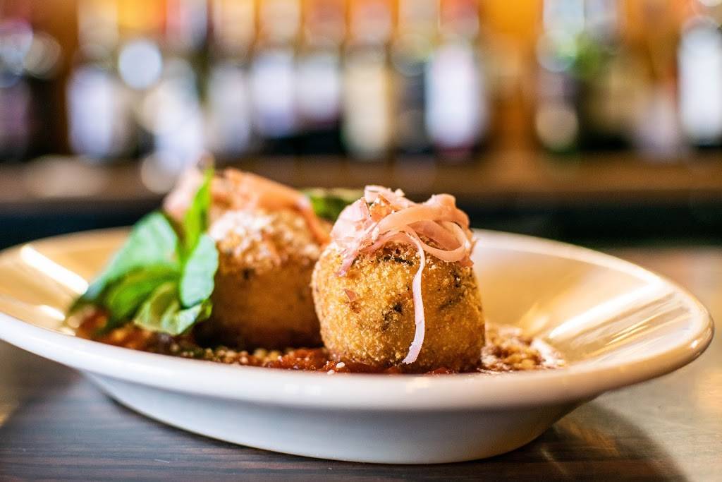 The Venetian Weymouth | restaurant | 909 Broad St, Weymouth, MA 02189, USA | 7813374363 OR +1 781-337-4363