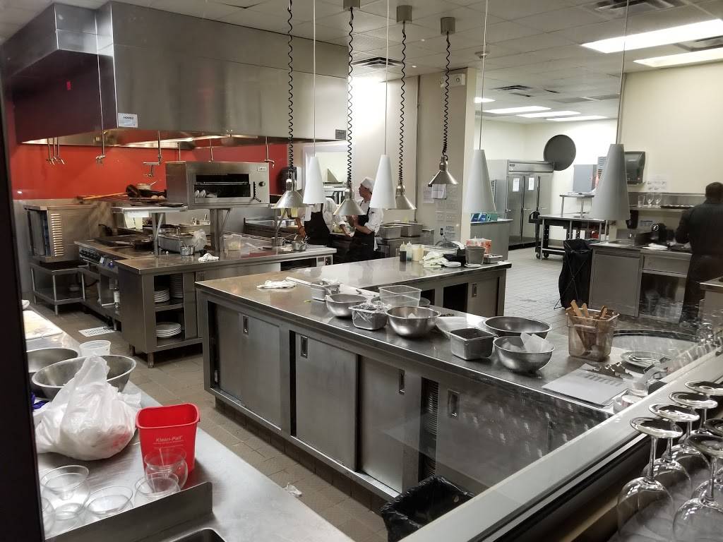 Lakeside | restaurant | 600 La Torretta Blvd, Montgomery, TX 77356, USA | 9364484400 OR +1 936-448-4400