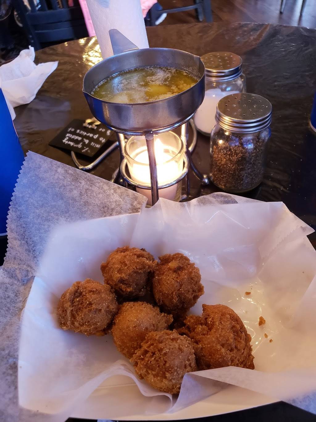 Beast and Bottle | restaurant | 106 S Market St, Waverly, OH 45690, USA | 7408358429 OR +1 740-835-8429