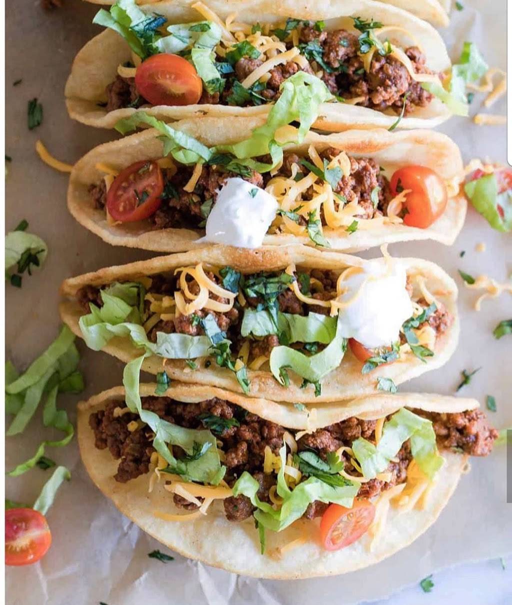 Legend Gyro | restaurant | 25 Broadway, Newark, NJ 07104, USA | 9738782373 OR +1 973-878-2373